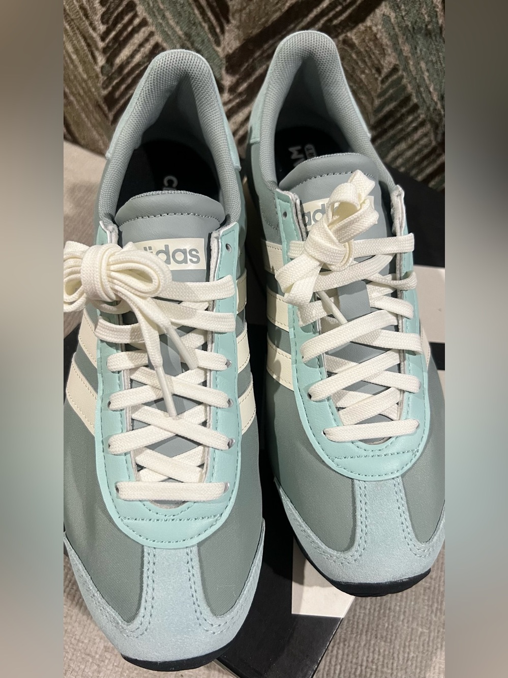 Adidas Women’s Mint Green and White Sneakers - Picture 5 of 11